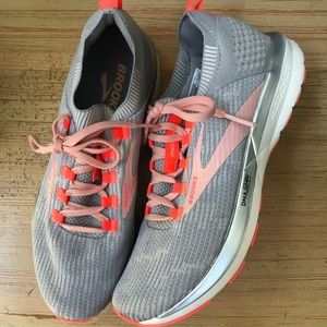 Brooks Ricochet 2 women’s running shoes